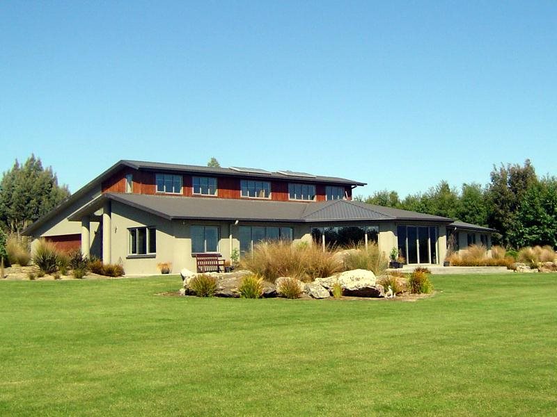 Hokonui Bed & Breakfast — 4-Star Luxury Hotel in Gore, New Zealand