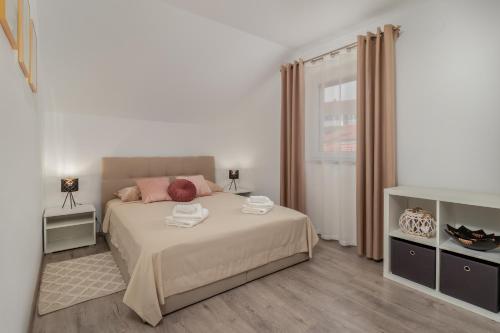Aura Apartment — 4-Star Luxury Hotel in Viskovo, Croatia