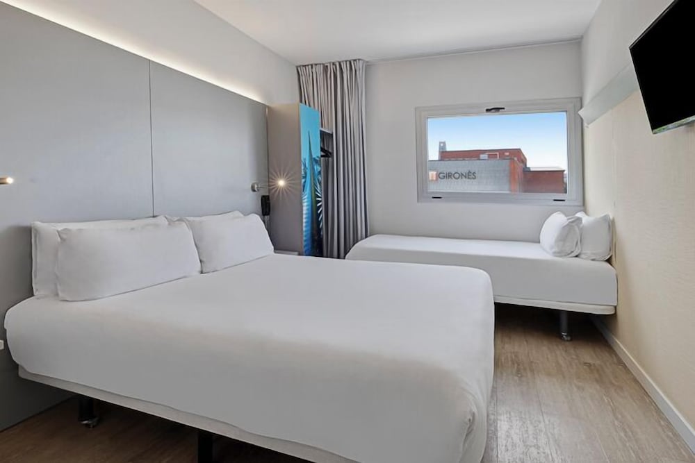 B&B Hotel Girona 2 — Salt — photo 4