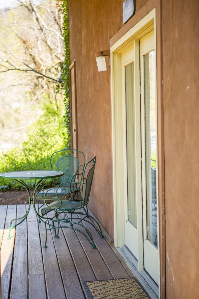 The Chimney Rock Inn & Cottages - photo 40