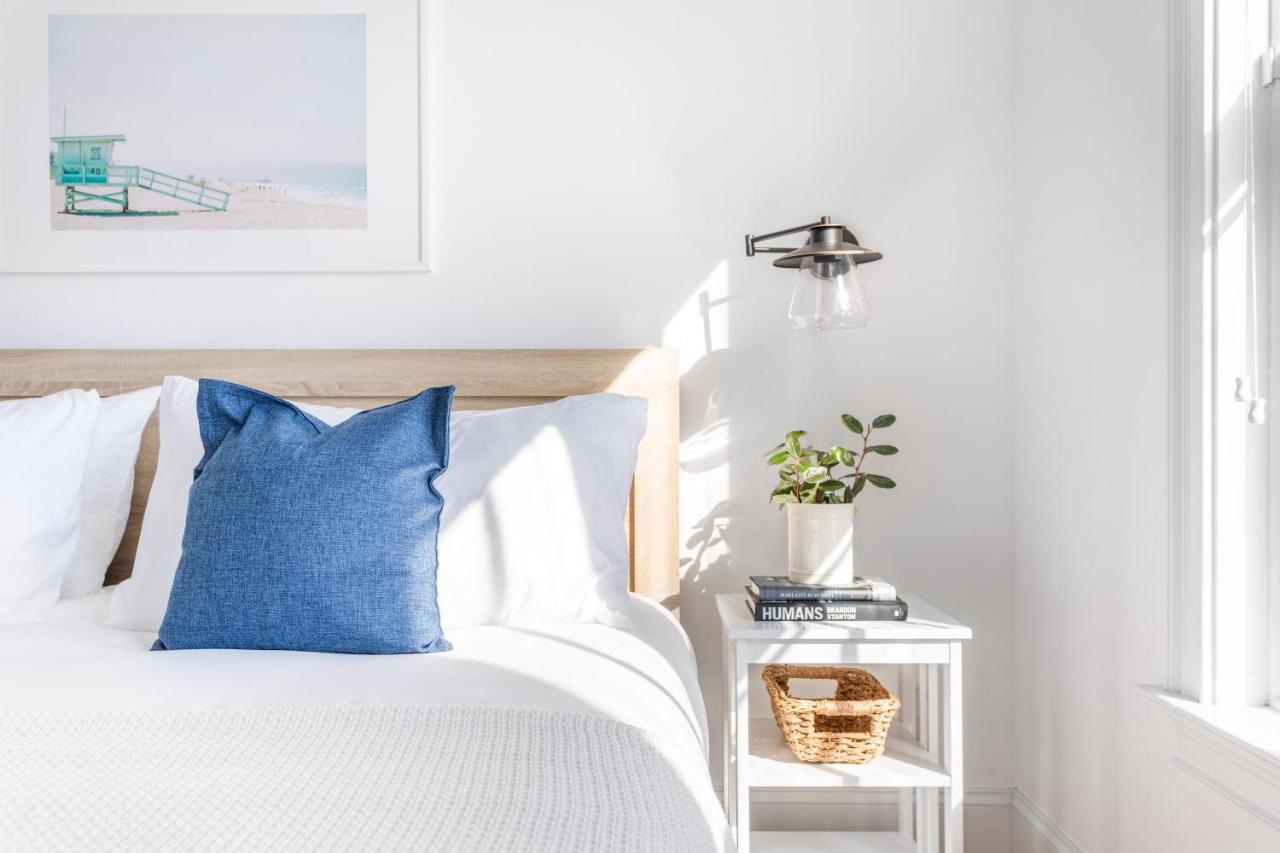 Sea Shell by Avantstay Breezy Beachside Getaway w Rooftop Deck & 6 BRs - photo 16