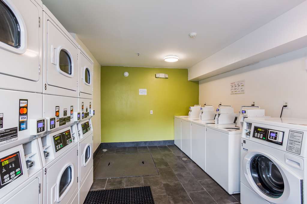 Studio 6 Extended Stay Jacksonville FL South - photo 25