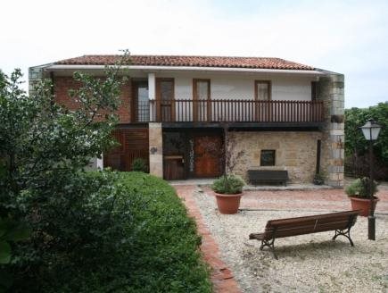 Posada Los Calderones in Santillana, Spain