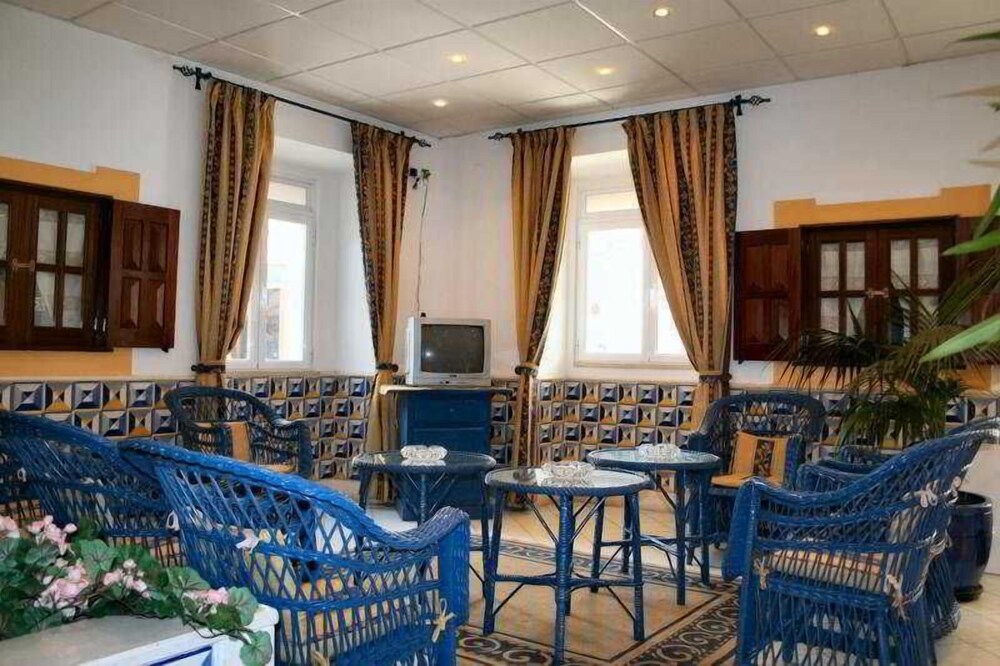 Pensão Albufeirense - last minute hotel in Albufeira