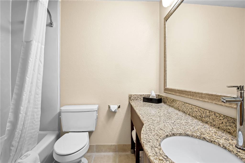 Quality Suites Irving Las Colinas - photo 7