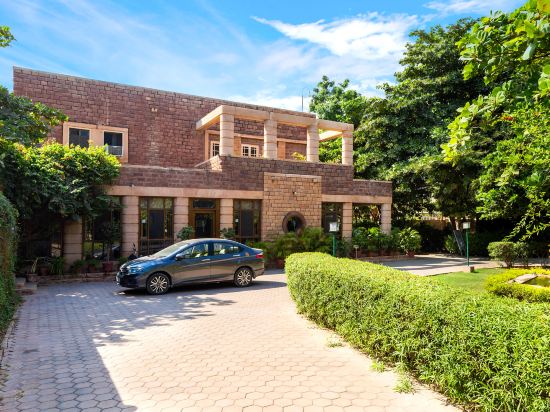 Karni Bhawan Heritage Hotel Jodhpur — hotel near Jodhpur Airport