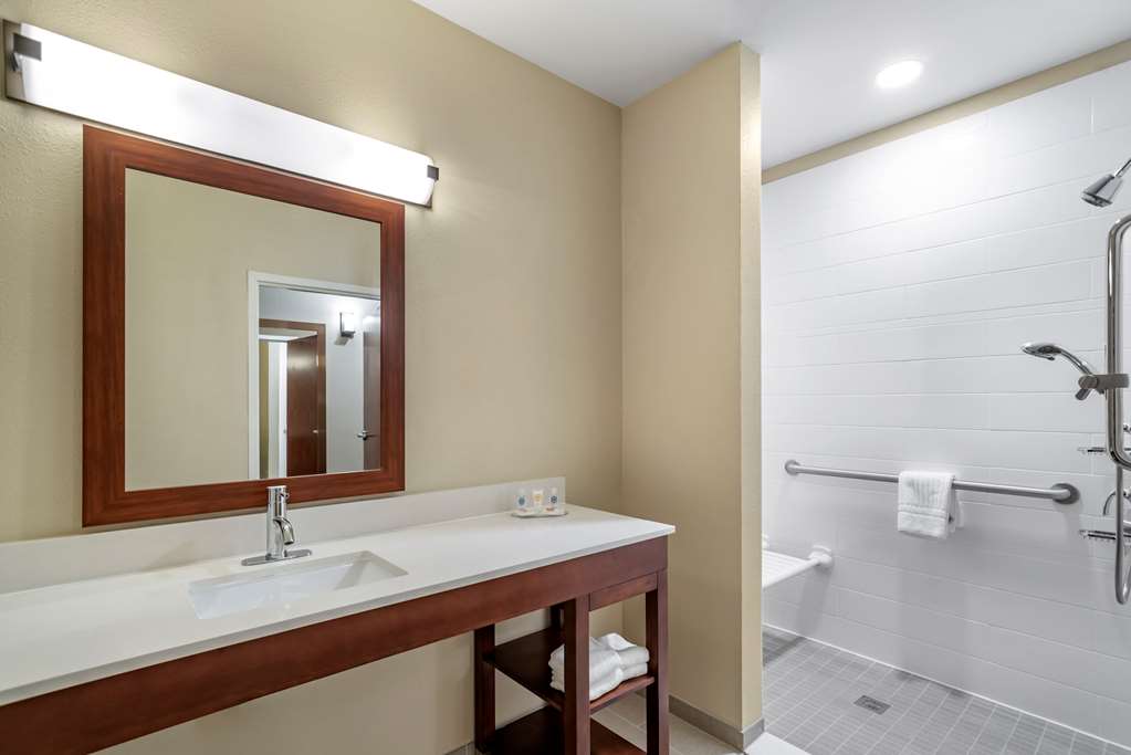 Comfort Inn & Suites Winchester - photo 12