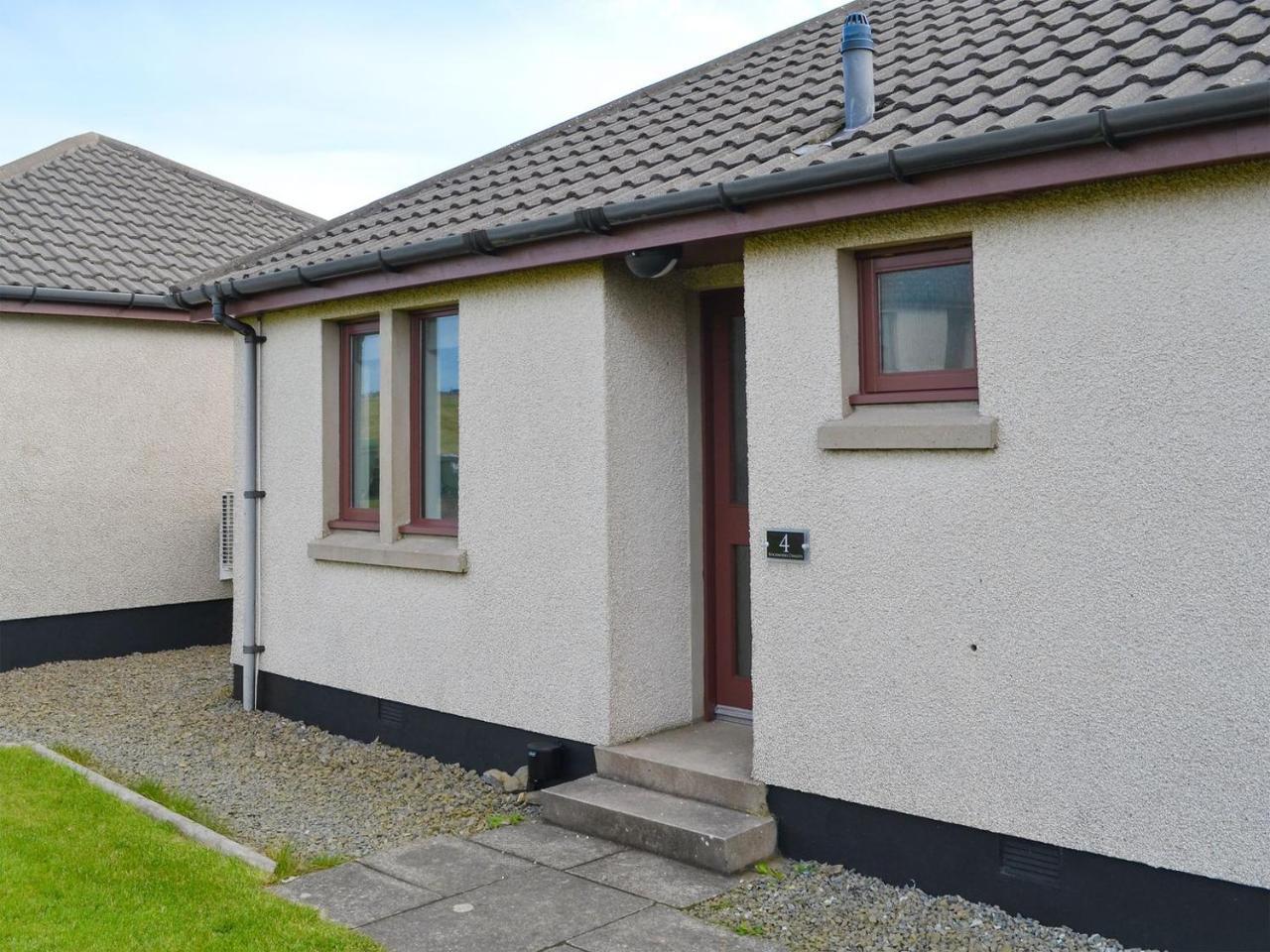 Rockworks Chalets No4 Uk7043 — hotel near Kirkwall Airport