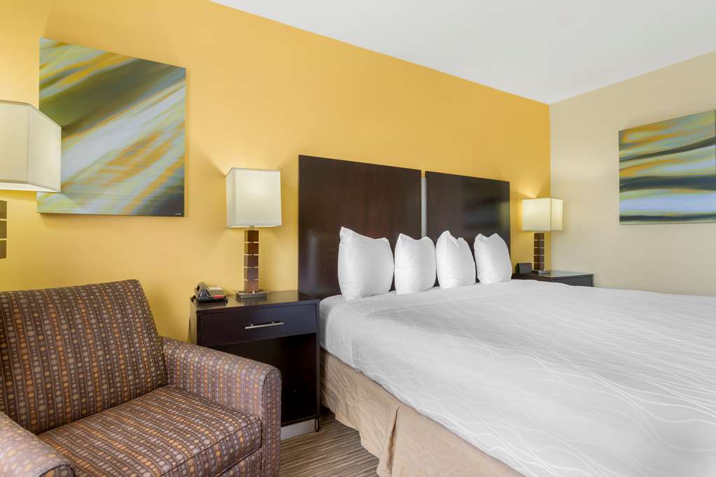 Best Western Plus The Four Corners Inn - photo 20