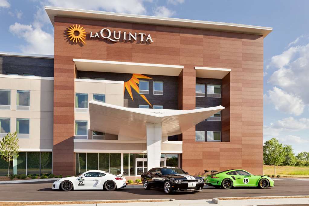 La Quinta Inn & Suites by Wyndham Braselton - photo 7