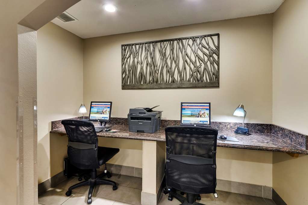 Best Western Plus University Inn & Suites - photo 35