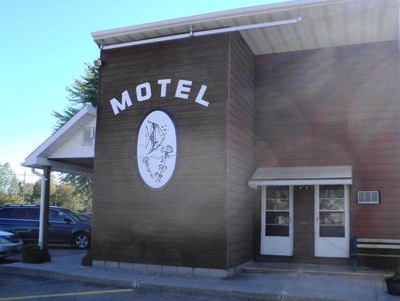 Aquarius Motel in Perth, Canada