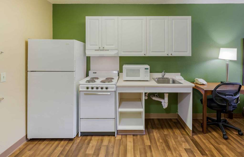 Extended Stay America Suites Fayetteville Fort Bragg - photo 28
