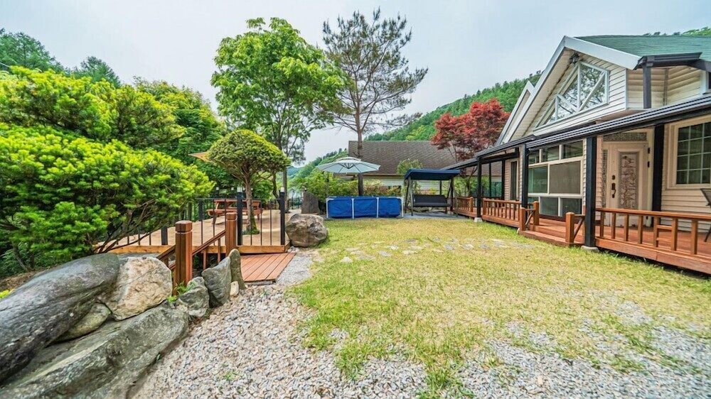 Pu Leun Cho Won Ui Jib in Gapyeong, South Korea