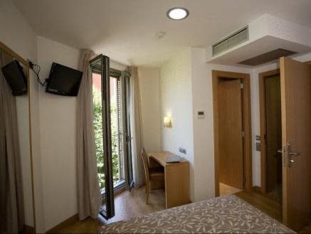 Hostal Rambla — Sant Boi De Llobregat — photo 3