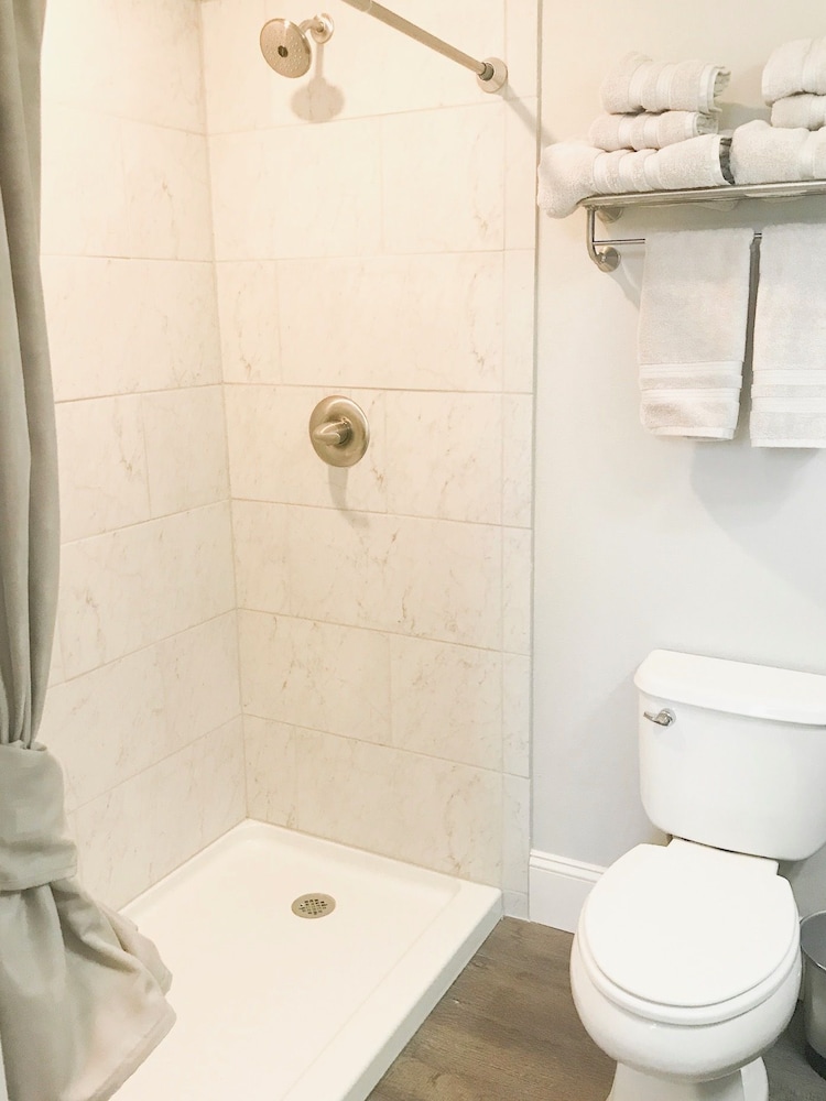 Inn On Central - photo 17
