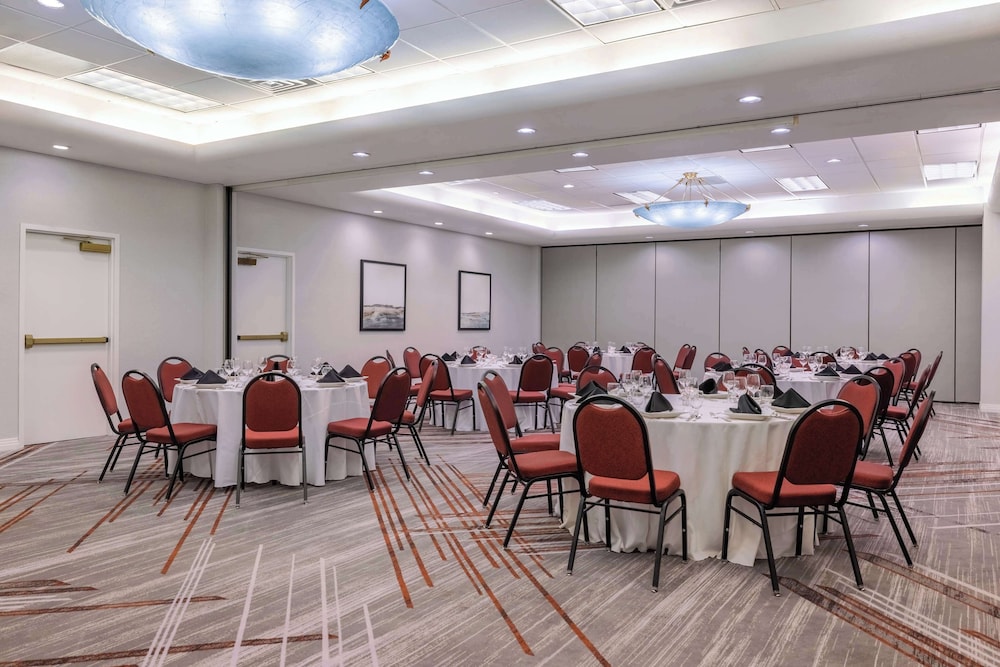 Embassy Suites by Hilton Convention Center Las Vegas - photo 64