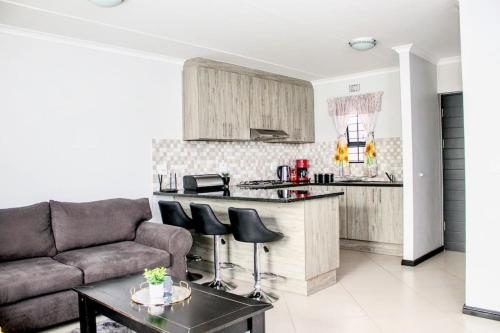 7 on Laibach Buhrein Estate Kraaifontein