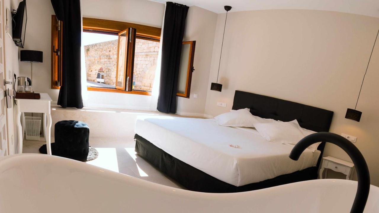 El Silencio Boutique Room — Segovia