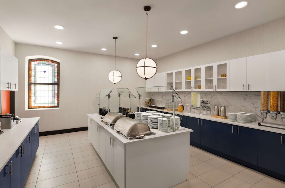 Homewood Suites by Hilton Indianapolis Downtown IUPUI - photo 41