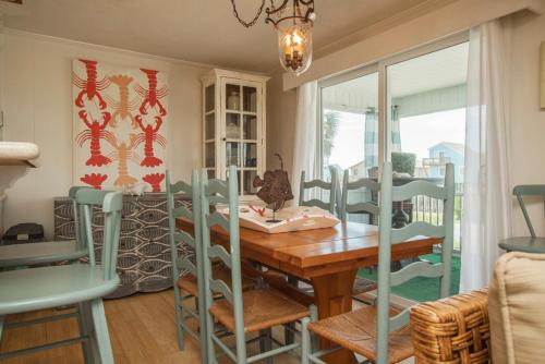 Sunkissed 2 by Oak Island Accommodations - photo 32