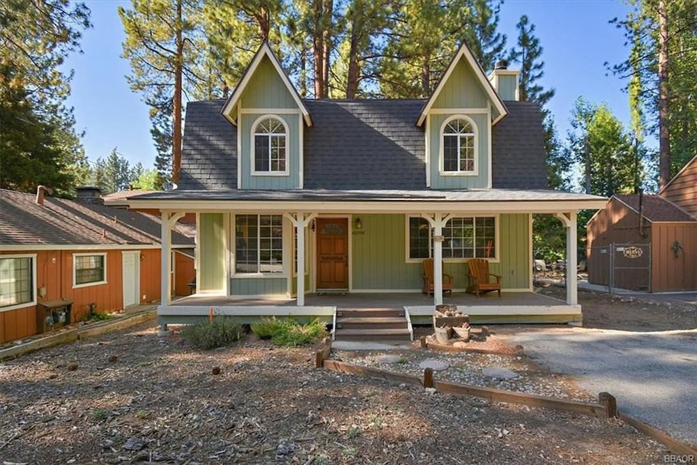Mi Casa Es Su Casa — 4-Star Luxury Hotel in Big Bear Lake, United States