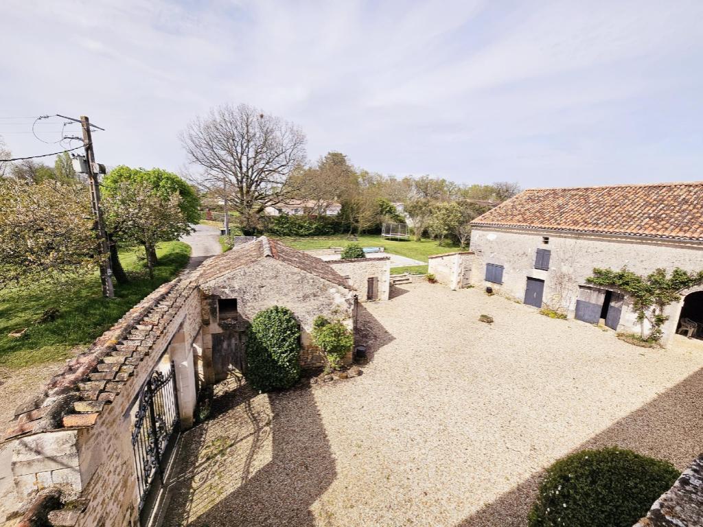La spacieuse maison des miots — 4-Star Luxury Hotel in Beaulieu, France
