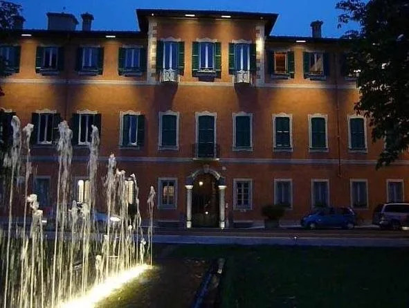 Le Residenze Del Conte Agudio — Malgrate