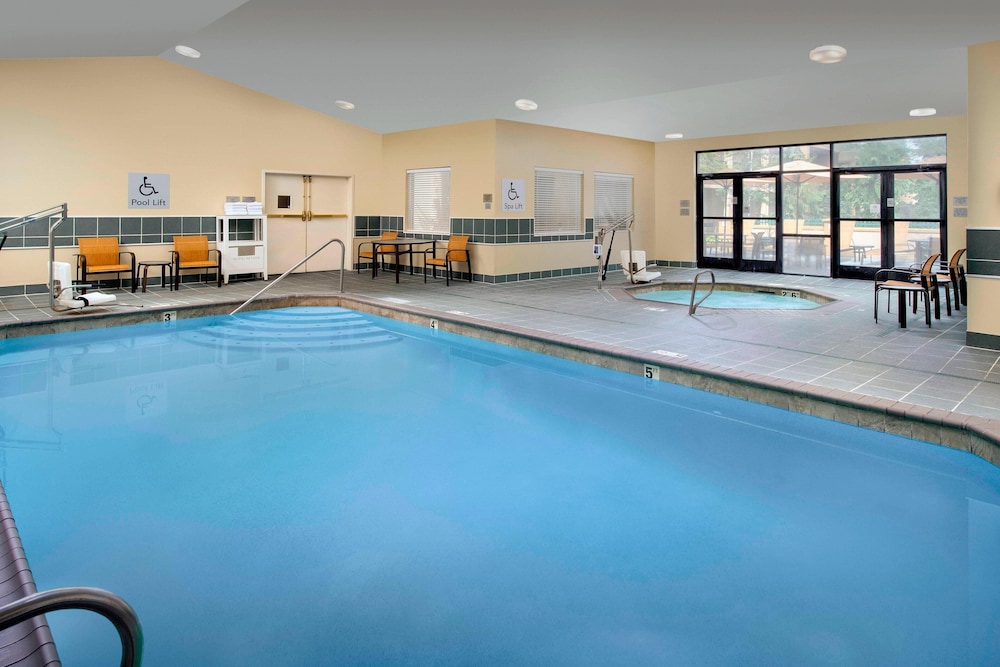 Courtyard By Marriott Portland Hillsboro - photo 14