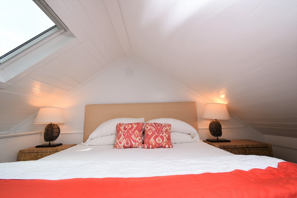 Simonton Court Historic Inn & Cottages - photo 115