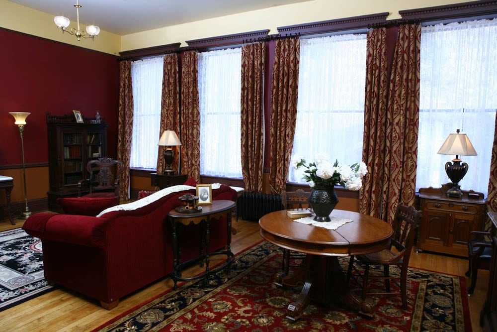 Martin & Mason Hotel - photo 20