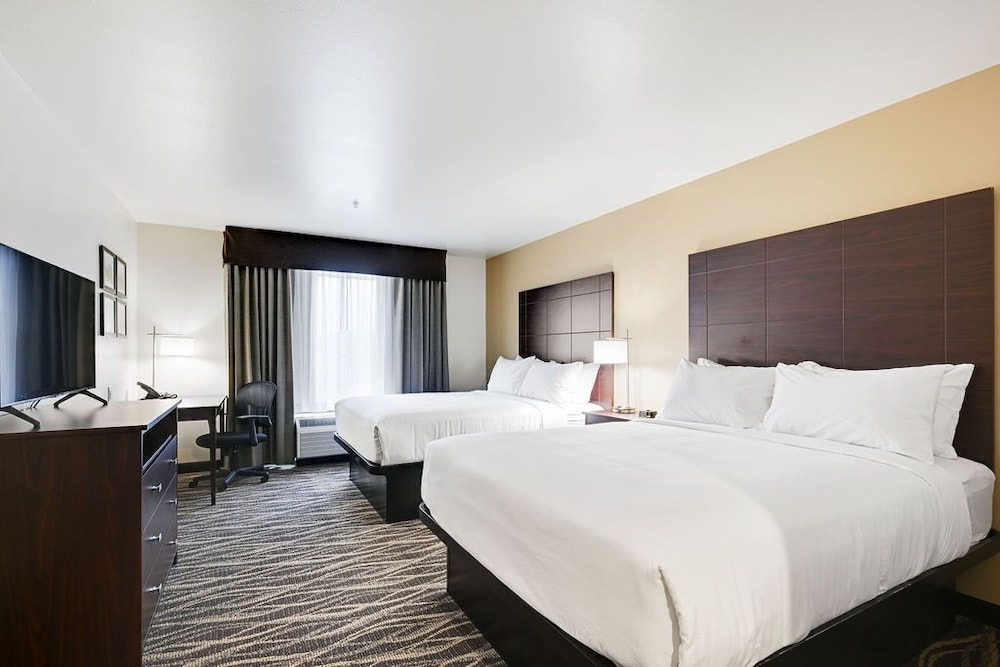 Cobblestone Hotel & Suites Mosinee - photo 41