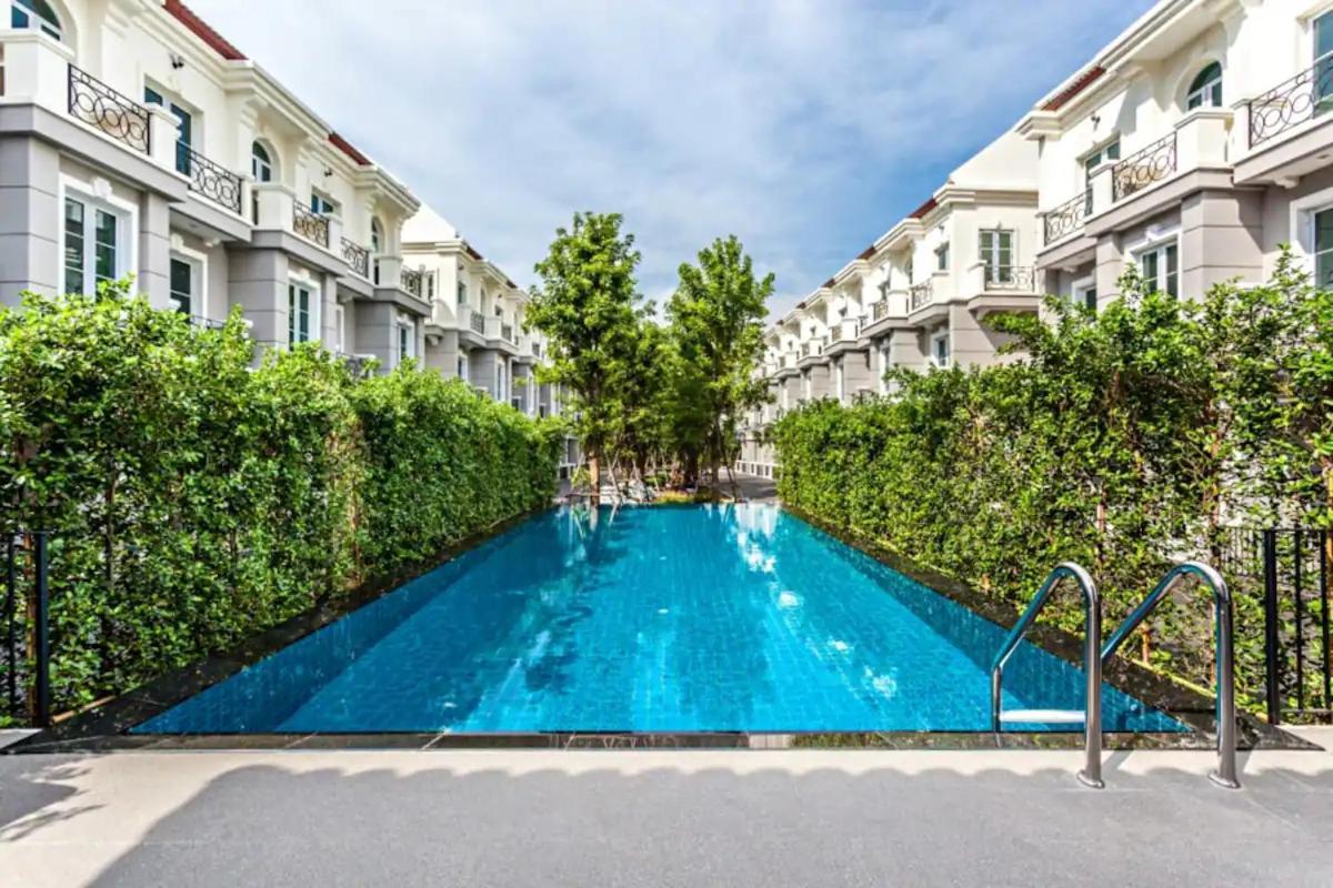 Sukhumvit 16 Townhouses InHome Luxury Residences