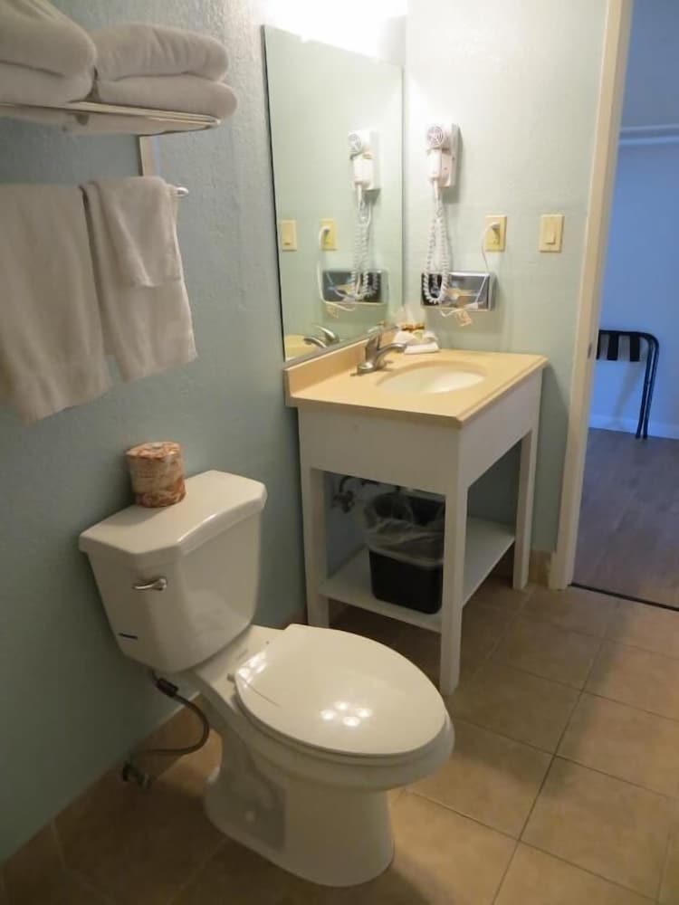 Bay Front Inn Santa Cruz - photo 21