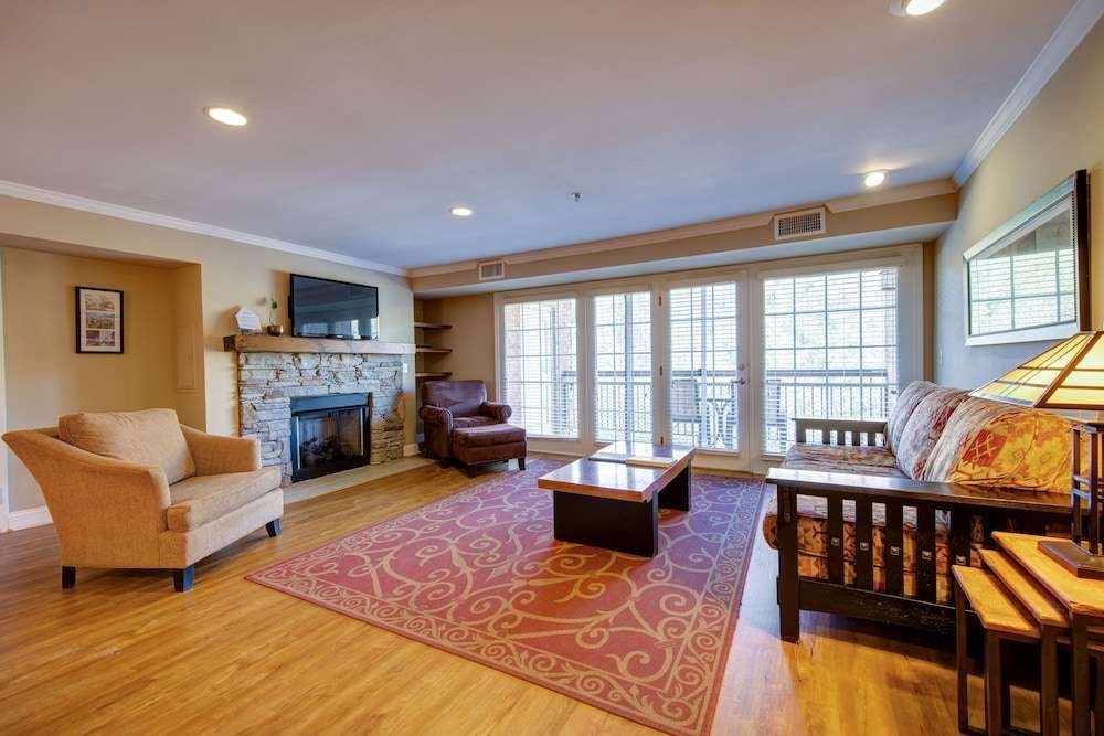 The Residences at Biltmore - photo 24