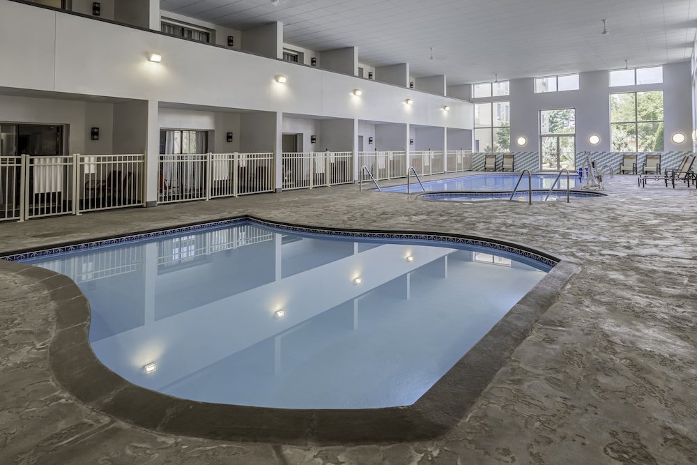 Holiday Inn & Suites Wausau Rothschild by IHG - photo 34