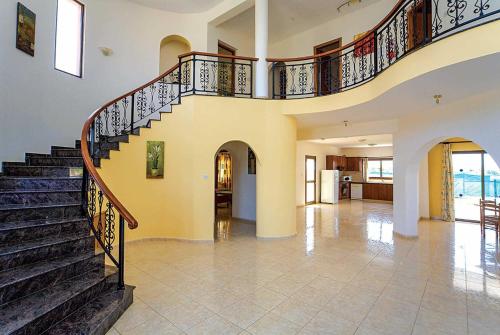 Villa Mariam