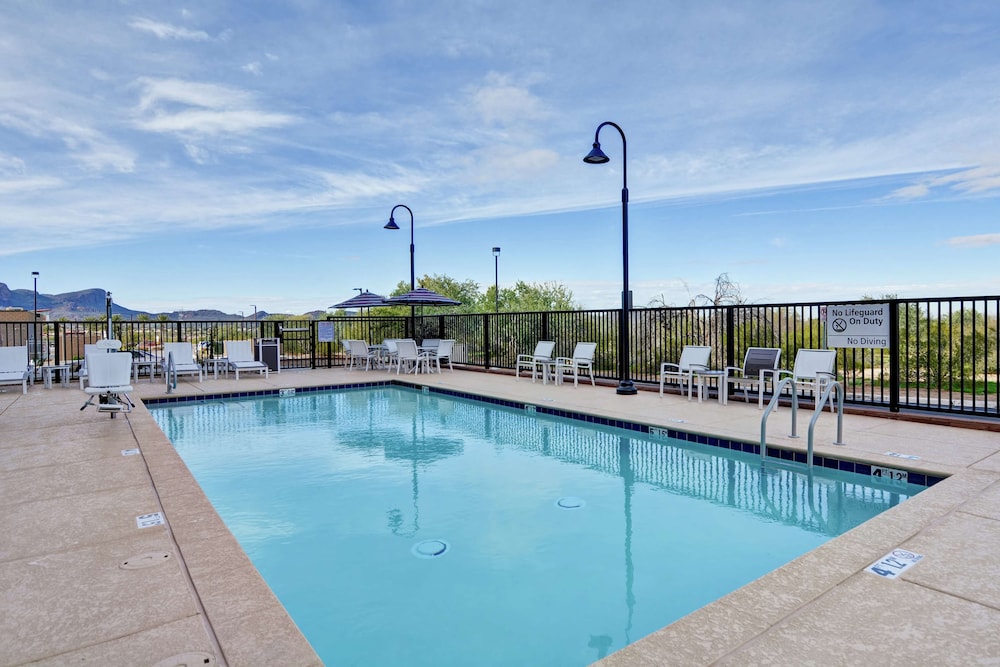 Hampton Inn & Suites Tucson Marana - photo 2