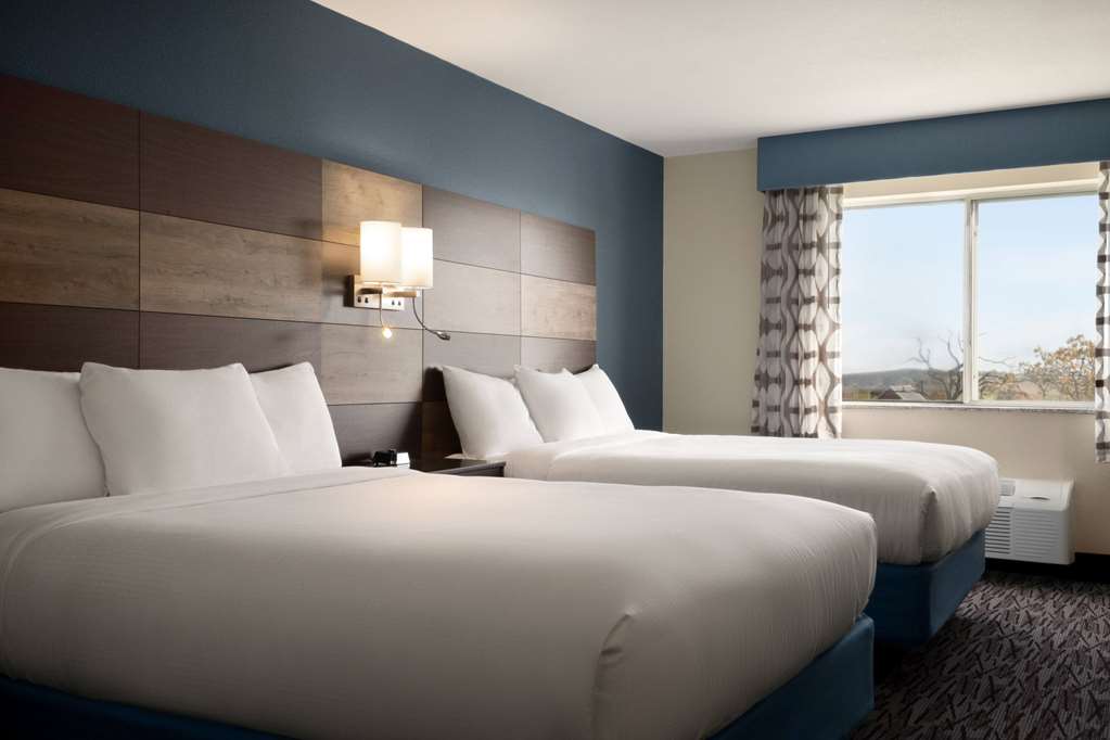 AmericInn by Wyndham Dodgeville - photo 13