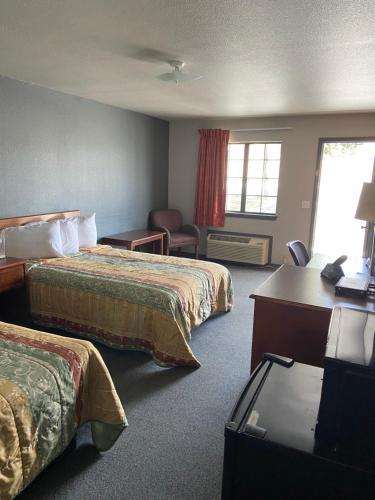 Redbud Inn - photo 28