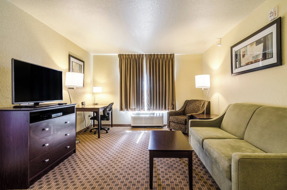 Cobblestone Inn & Suites Cambridge - photo 17