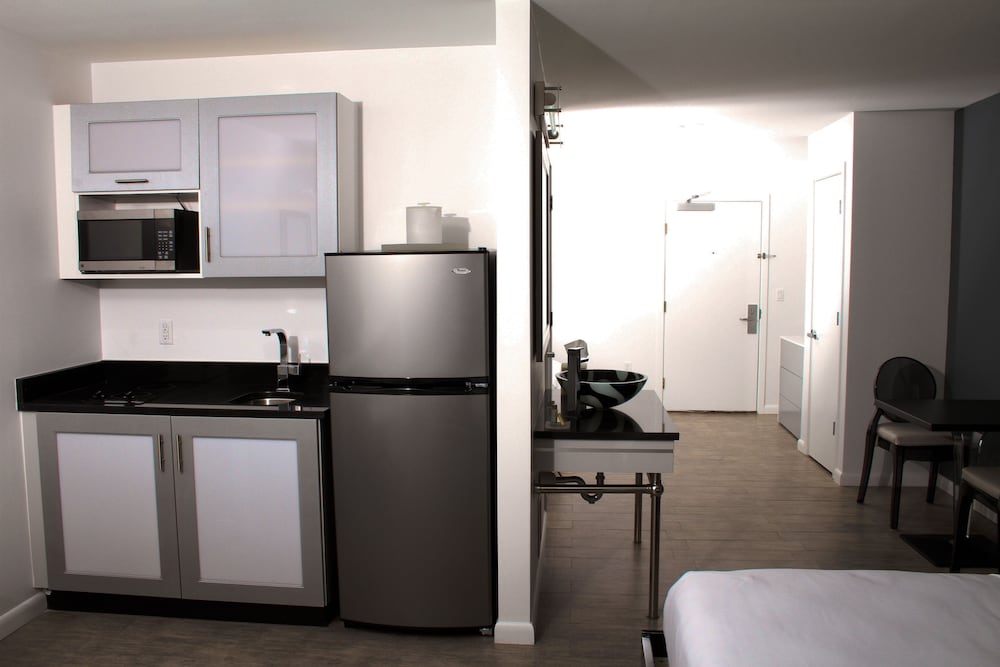 Lotus Boutique Inn & Suites - photo 21