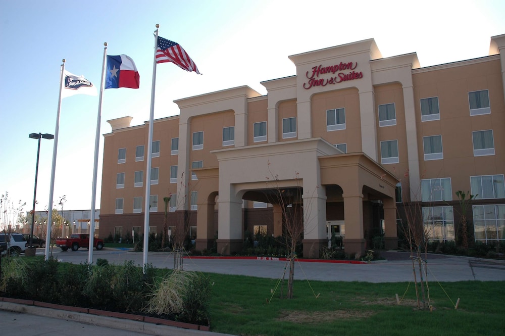 Hampton Inn Corsicana - photo 45