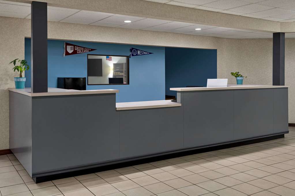 Super 8 by Wyndham Grove City - photo 9