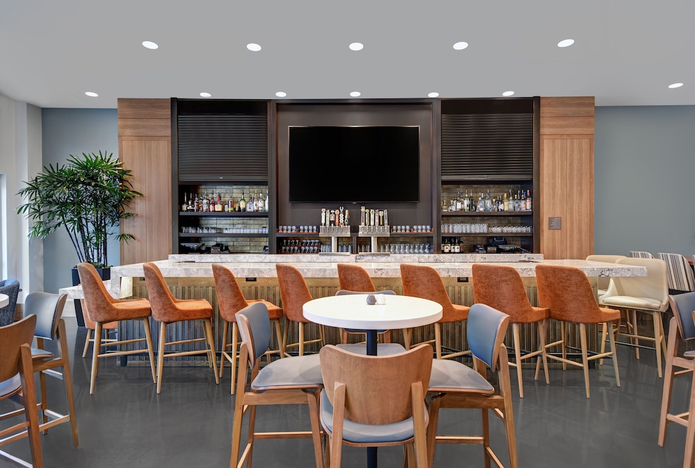 Holiday Inn Express Houston Galleria Area by IHG - photo 31