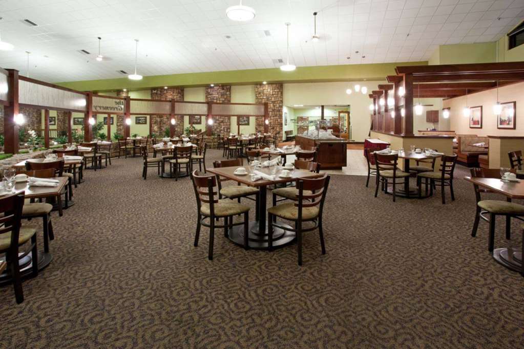 Ramada Plaza Sheridan Hotel & Convention Center - photo 21