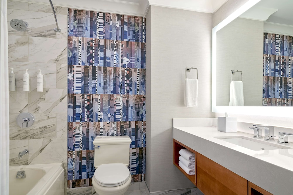 Embassy Suites by Hilton Washington D.C. Convention Center - photo 21