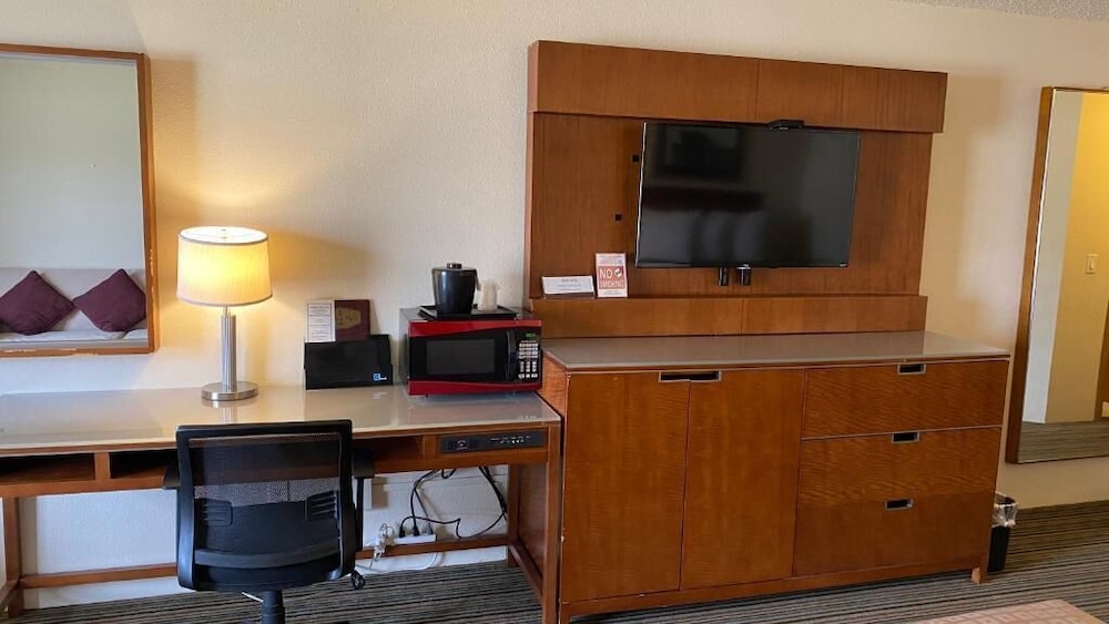 Windsor Place Inn - photo 18