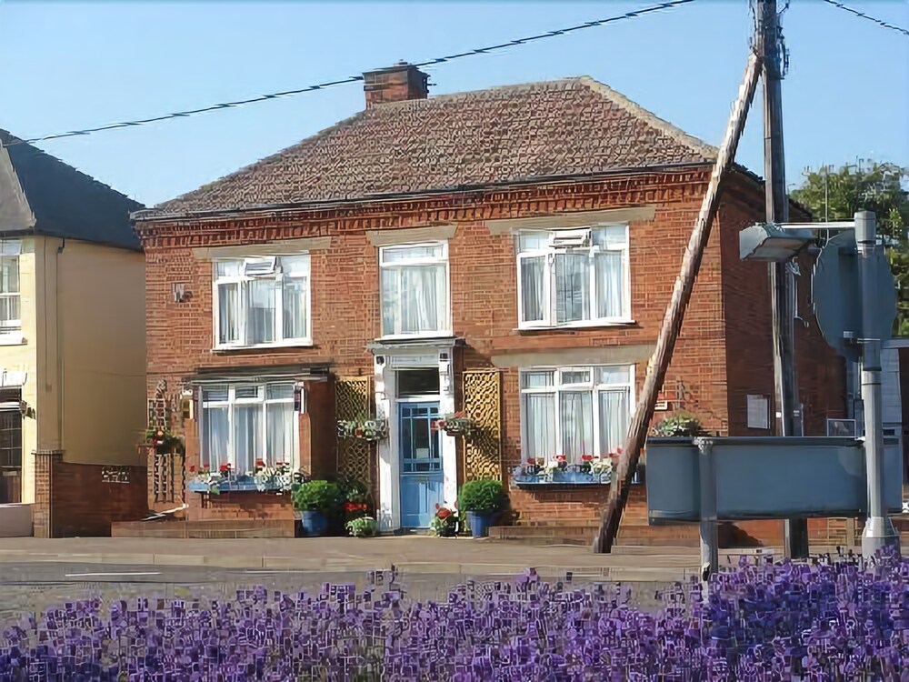 Toll House — 4-Star Luxury Hotel in Aldeburgh, United Kingdom