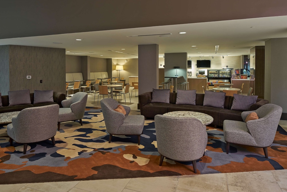 Hilton Raleigh North Hills - photo 3